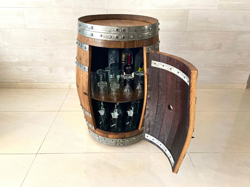 How-To-Clean-Outside-Oak-Barrel-In-Toronto-Canada Oak Wood Wine Barrels